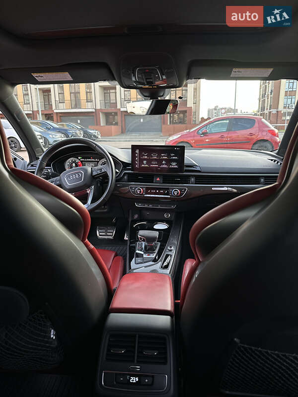 Седан Audi S4 2020 в Киеве
