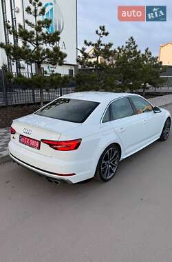 Седан Audi S4 2017 в Києві