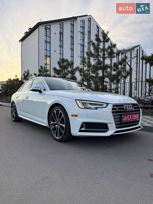 Седан Audi S4 2017 в Києві