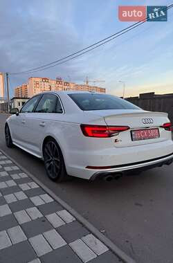 Седан Audi S4 2017 в Києві