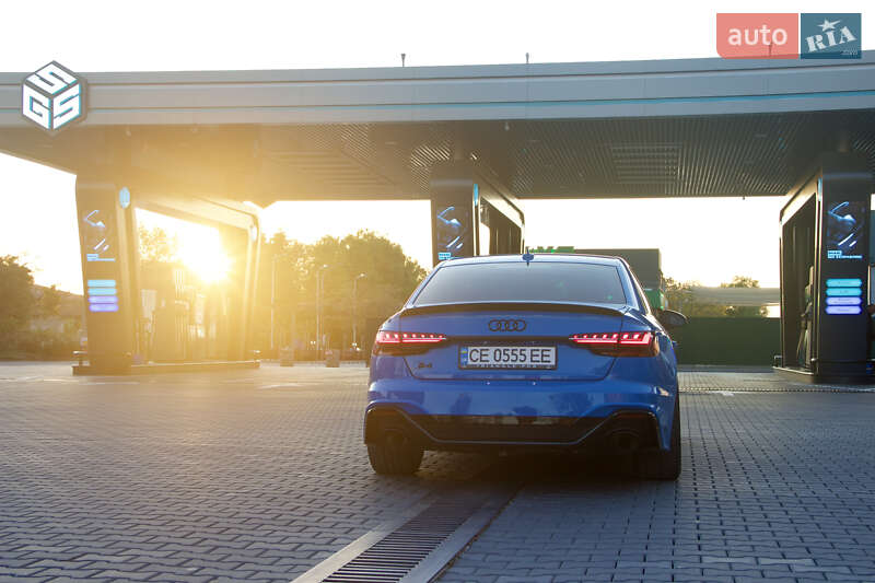 Седан Audi S4 2020 в Чернівцях