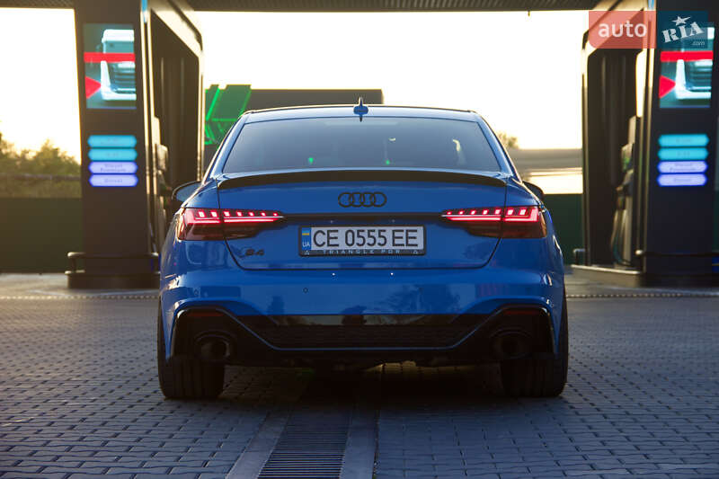 Седан Audi S4 2020 в Чернівцях