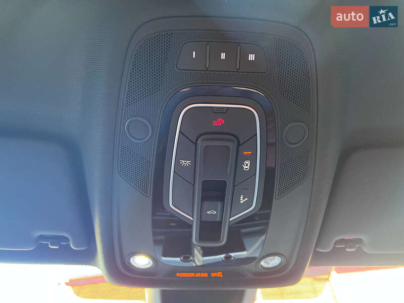 Седан Audi S4 2018 в Львове