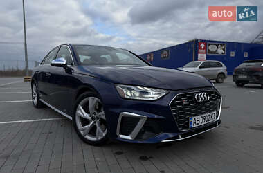 Седан Audi S4 2022 в 