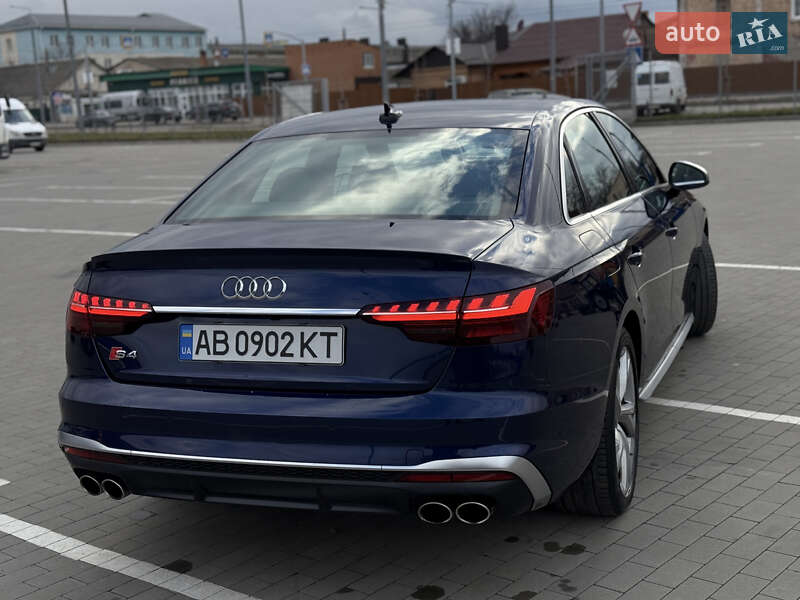 Седан Audi S4 2022 в Вінниці