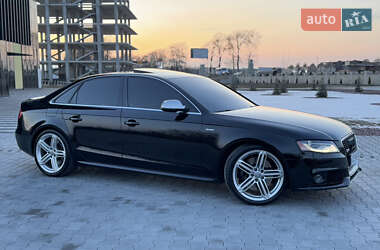 Седан Audi S4 2011 в Черновцах