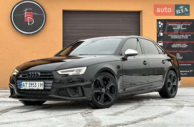 Седан Audi S4 2019 в 