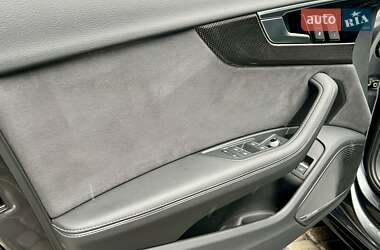 Седан Audi S4 2022 в 