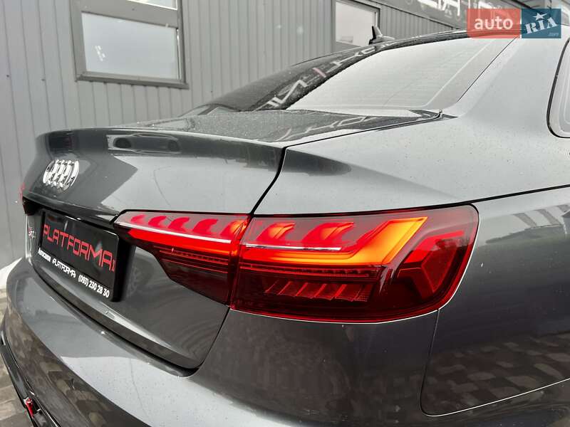 Седан Audi S4 2022 в Киеве