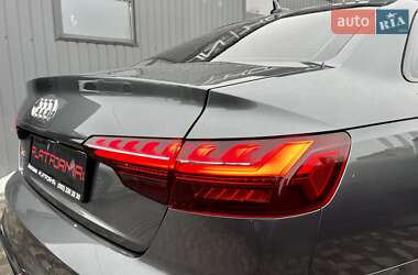 Седан Audi S4 2022 в 