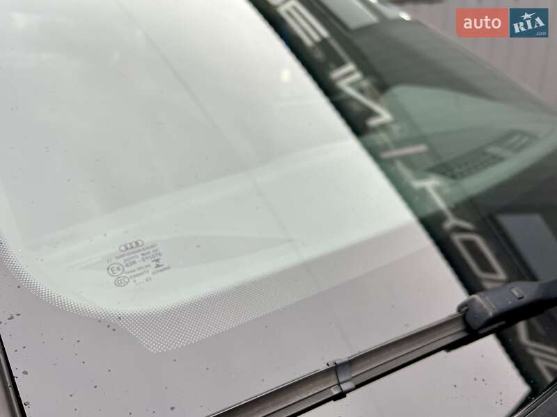 Седан Audi S4 2022 в Киеве