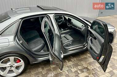 Седан Audi S4 2022 в 