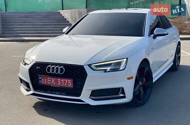 Седан Audi S4 2017 в Киеве