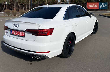 Седан Audi S4 2017 в Киеве