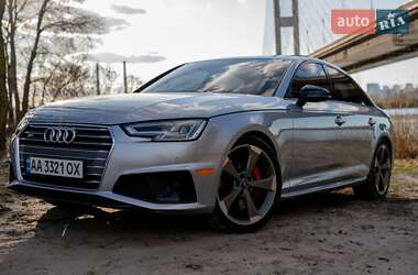 Седан Audi S4 2019 в 