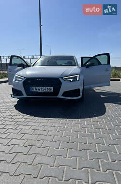 Седан Audi S4 2018 в 