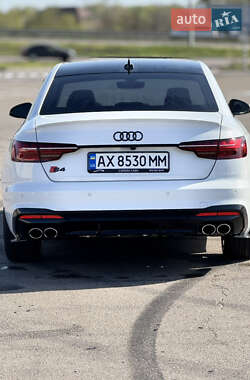 Седан Audi S4 2020 в 
