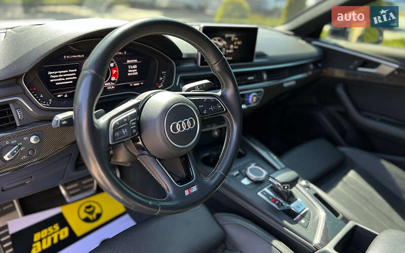 Седан Audi S4 2018 в Львове