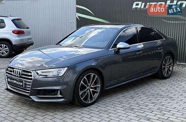 Седан Audi S4 2017 в 
