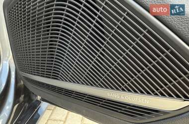 Седан Audi S4 2017 в 