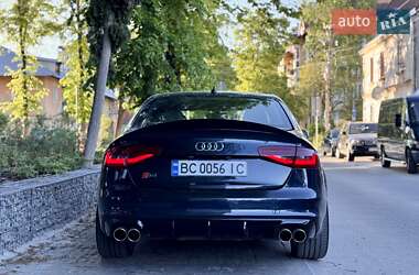 Седан Audi S4 2012 в 