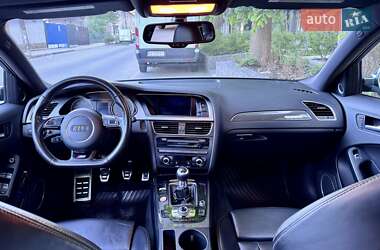 Седан Audi S4 2012 в 