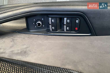 Седан Audi S4 2018 в 
