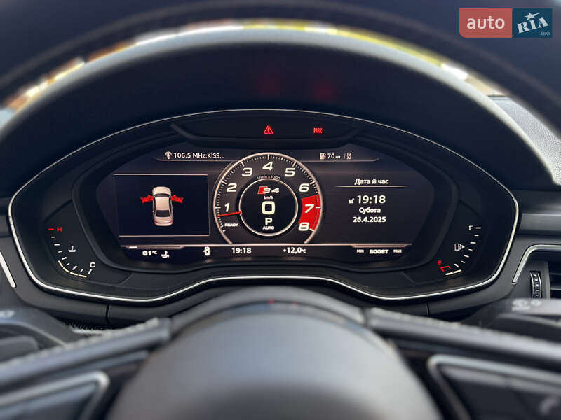 Седан Audi S4 2018 в Киеве