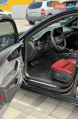 Седан Audi S4 2020 в 