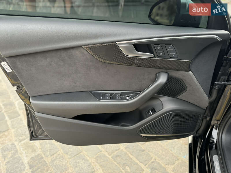 Седан Audi S4 2018 в Харкові