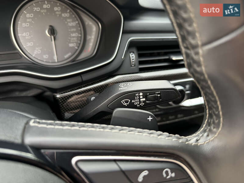 Седан Audi S4 2018 в Харкові