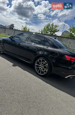 Седан Audi S4 2017 в 
