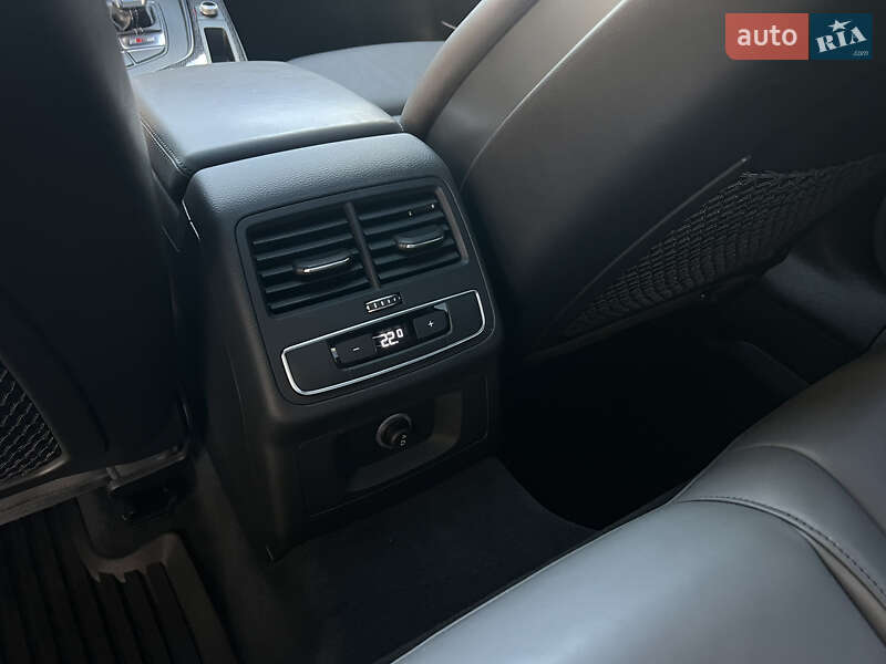 Седан Audi S4 2018 в Запорожье