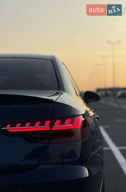 Седан Audi S4 2023 в 