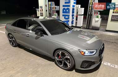 Седан Audi S4 2023 в 
