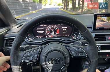 Седан Audi S4 2019 в 