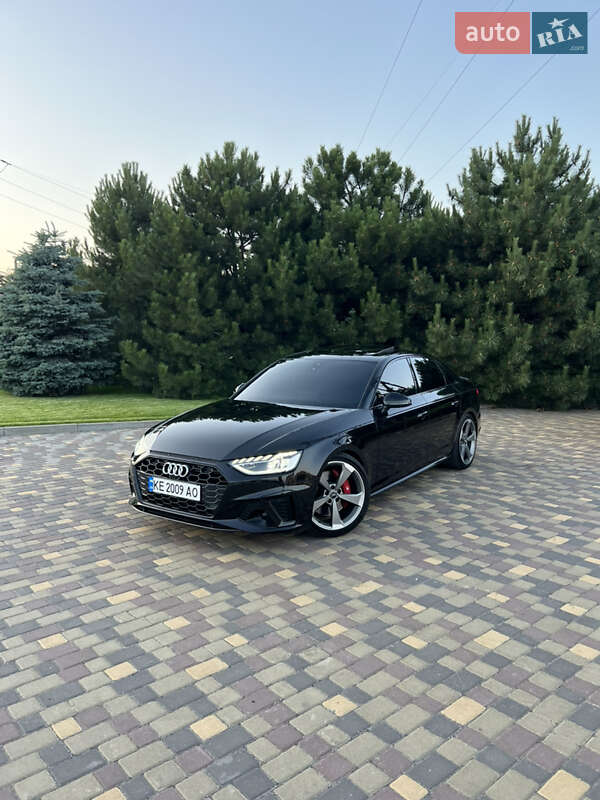 Седан Audi S4 2019 в Дніпрі