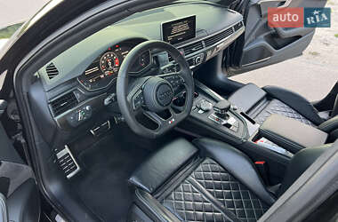 Седан Audi S4 2019 в 
