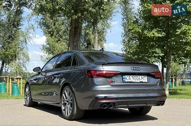 Седан Audi S4 2023 в 