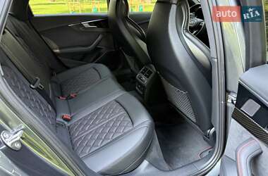 Седан Audi S4 2023 в 