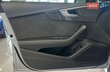 Универсал Audi S4 2017 в 