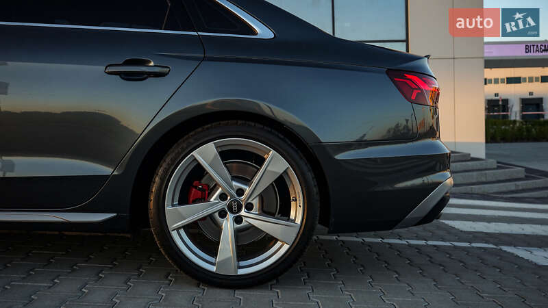 Седан Audi S4 2020 в Львове