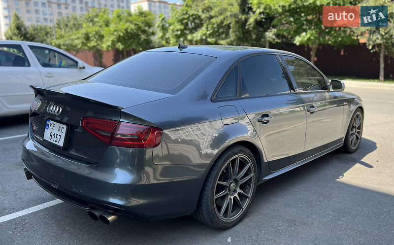 Седан Audi S4 2015 в Киеве фото 4 Седан Audi S4 2015 в Киеве