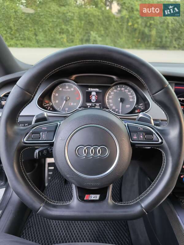 Седан Audi S4 2014 в Дніпрі