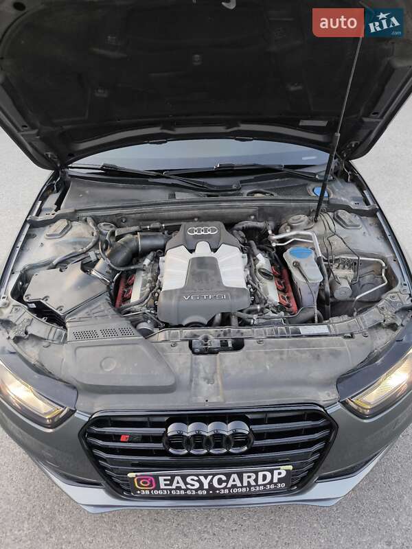 Седан Audi S4 2014 в Дніпрі