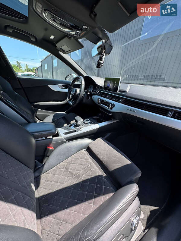 Седан Audi S4 2019 в Коломые