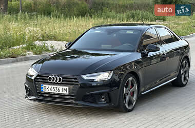 Седан Audi S4 2018 в 