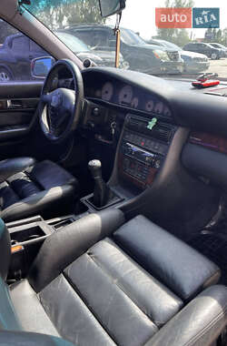 Седан Audi S4 1992 в 