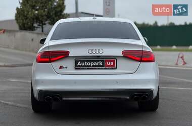 Седан Audi S4 2013 в 