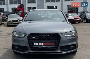 Седан Audi S4 2012 в 